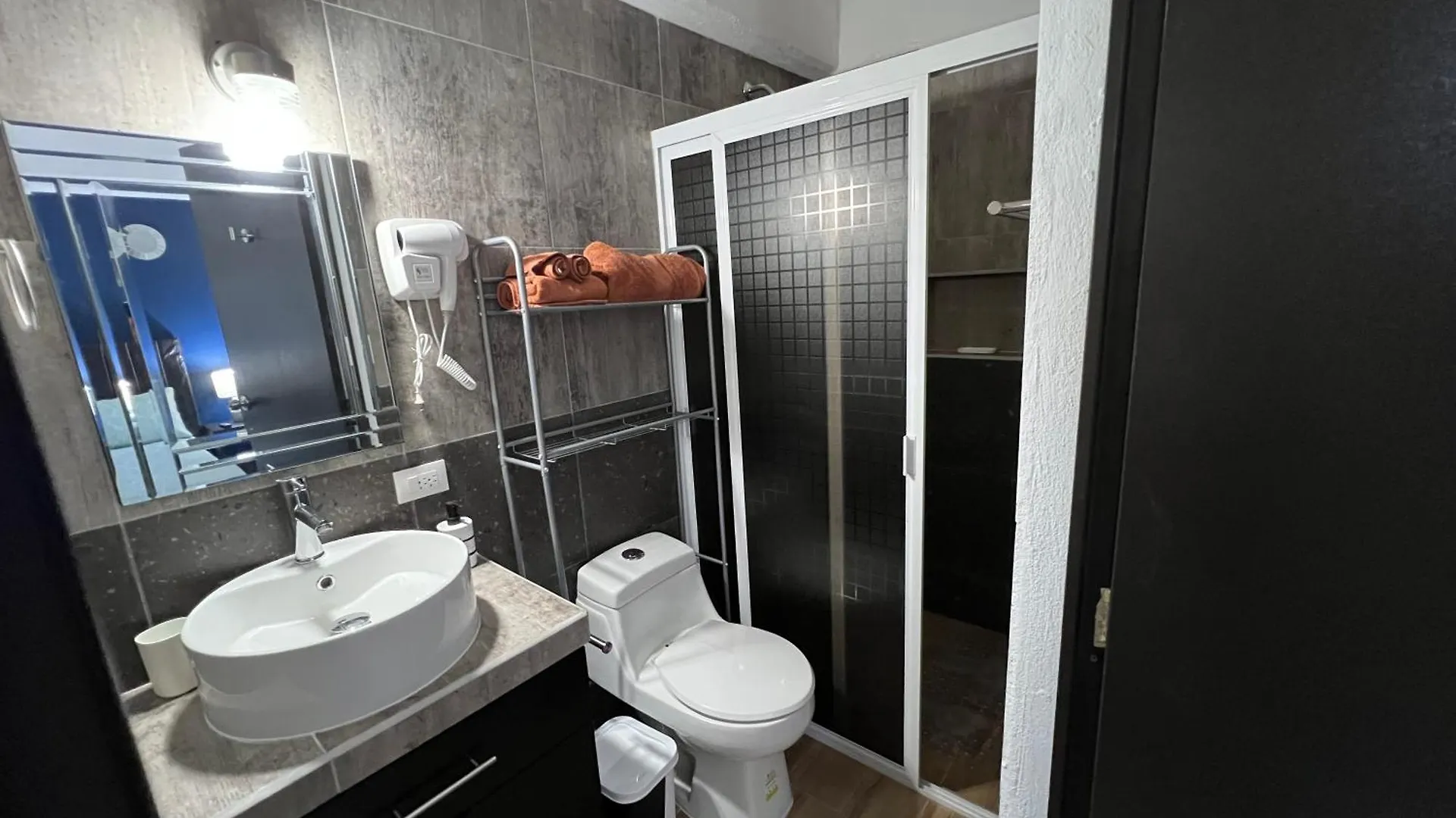 Departamentos Elimar Apartment Merida